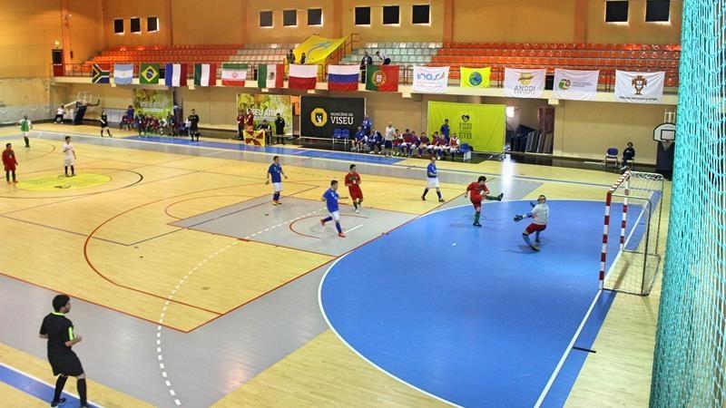 Campeonato Mundial de Futsal Na Deficiência Mental N a semana de 8 a 15 de Abril realizou-se o