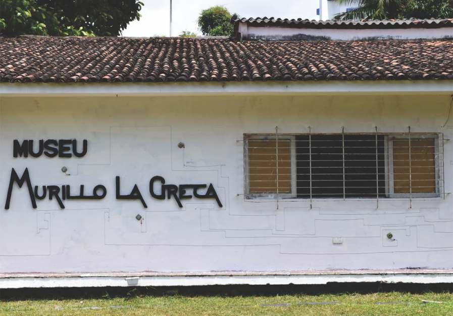 Na Parede Instalação Sonora Fachada do Museu Murillo la Greca, Recife, PE, Brasil -