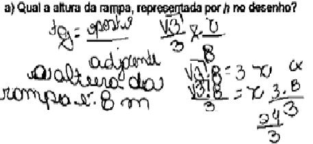 530 O cosseno é o resultado do quociente entre a medida do cateto adjacente pela hipotenusa; no entanto, o aluno atribui significação diferente a essa palavra, considerando-o como o resultado do