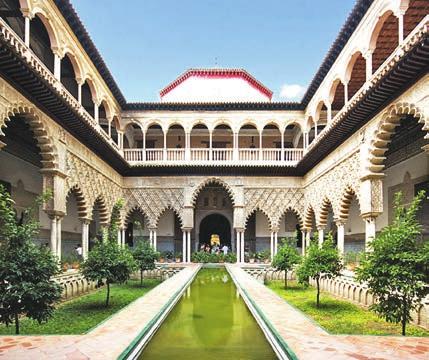 Visita ao impressionante conjunto monumental da Alhambra com seus belos palácios nazaris e os jardines de Generalife. Pela noite visita opcional a gruta do 2.