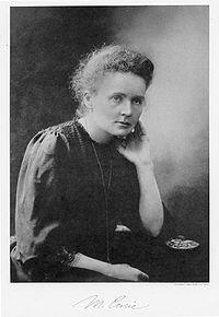 casal Marie e Pierre Curie observou o mesmo fenômeno em vários sais de urânio