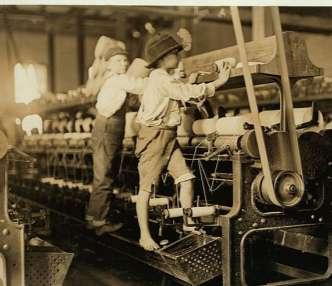 Imagem: Woman factory worker at the 40s /