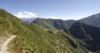 toda a trilha inca e conhecer a Porta do Sol que é a entrada a Machu Picchu pela Trilha.