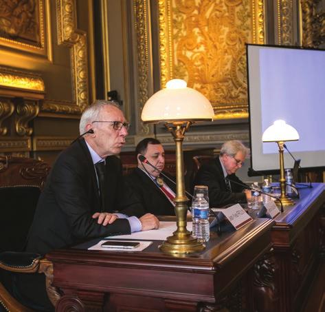 26 ESPECIAL ANAMATRA Nº 188 PALESTRAS COUR DE CASSATION O papel da jurisprudência no Direito do Trabalho Francês Os participantes do 9º Congresso Internacional da Anamatra tiveram a oportunidade de