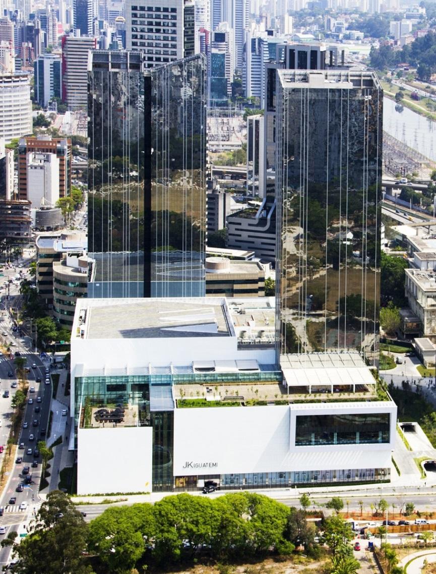 Visão Geral da Companhia BR Properties Torres JK - São Paulo Maior empresa de imóveis comerciais do país escritórios, galpões e lojas de varejo Portfólio composto por 56 propriedades, com 1,17 milhão