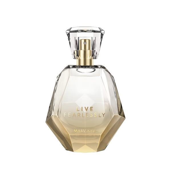 Live Fearlessly Deo Parfum, 50ml Uma fragrância feminina e delicada, porém marcante.