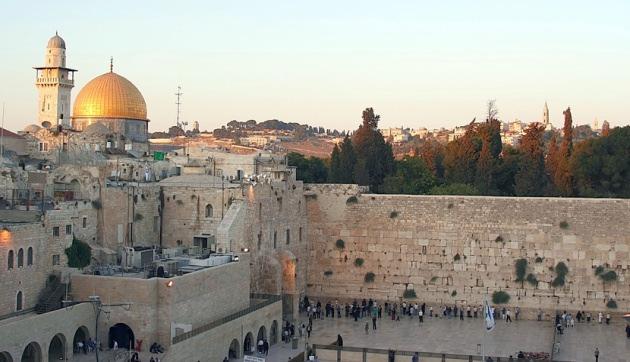 6 DIA 08/jun Sexta-feira - Jerusalém Café da manhã no hotel. Saída para o Monte das Oliveiras para uma vista panorâmica da cidade.