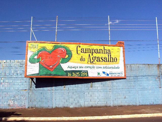 Campanha do Agasalho A Unidoor divulgou em seus painéis a Campanha do Agasalho 2011 em Ribeirão Preto.