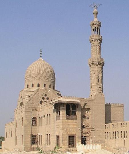 Arquitetura [16] A Arquitetura árabe deixou marcas profundas no mundo ocidental. Palácios na Espanha são célebres por sua beleza.