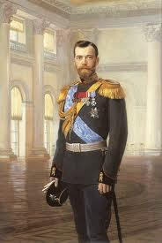 *** A Rússia antes da Revolução Socialista Governo sustentado por uma nobreza latifundiária Centralização nas mãos do Czar (imperador Czar Nicolau II 80 % da população vivia no