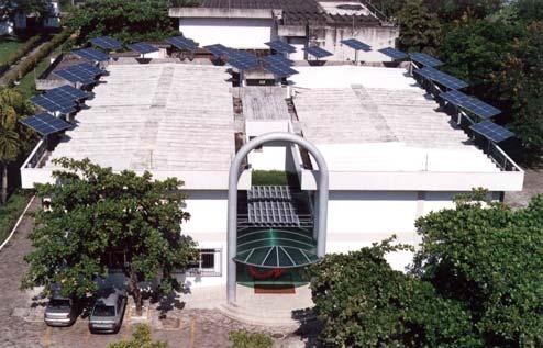 Cepel/MME: Telhado Fotovoltaico Painel fotovoltaico de 16 kwp em operação desde 2002 Conclusões e Atividades Futuras