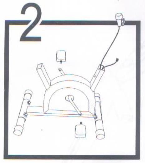 2. MONTAGEM Coloque os suportes frontais e traseiros de sua bicicleta. Coloque nas extremidades dos suportes as tampas redondas.