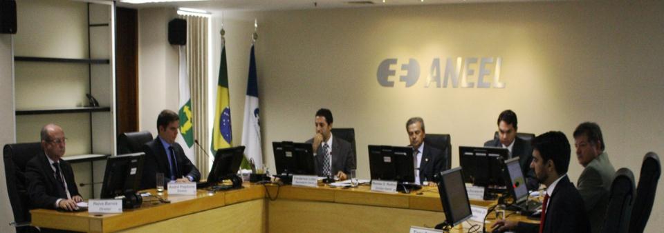O SETOR ELÉTRICO BRASILEIRO Decisões são tomadas de forma colegiada por meio dos votos dos 5 Diretores As reuniões