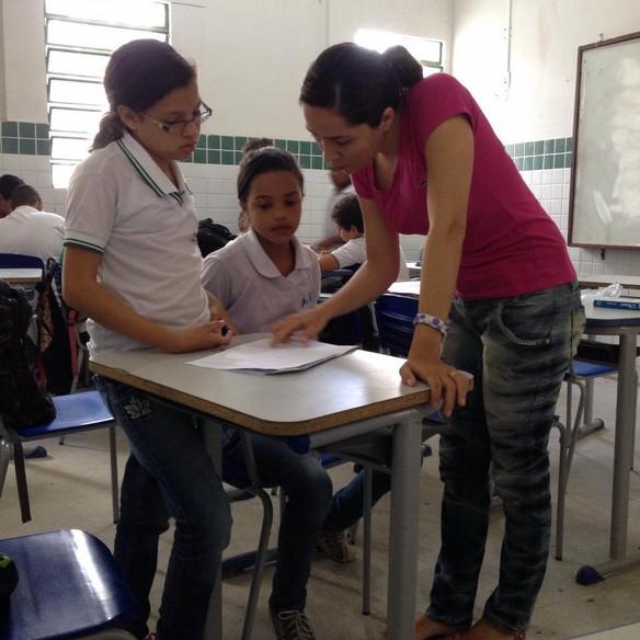 Os alunos reconheceram a importância da calculadora em atividades como forma de auxiliar e acelerar os cálculos, facilitando assim tarefas cotidianas.