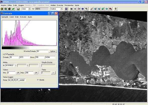 7, conforme pode ser visto na figura 5 a seguir: Figura 6 Processo de ajuste de contraste na imagem CBERS (banda 2).