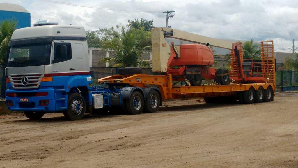 CARRRETA PRANCHA RANDON PARA 45 TON (PESO DE BALANÇA) DADOS TÉCNICOS DO EQUIPAMENTO Carreta prancha Semi Reboque de Fabricação Randon, Fabricada em 2016.