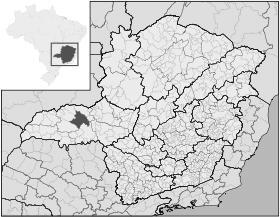 Uberlândia localiza-se no sudoeste do estado de Minas Gerais, na Região do Triângulo Mineiro, conforme mostra a Figura 1. Constitui-se em uma cidade de porte médio (IBGE, 2009).