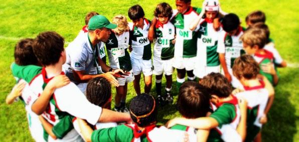 A seleção para a participação em jogos é baseada no nível de presença e de compromisso durante as sessões de treino.