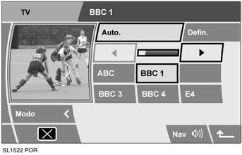 Televisão SELECÇÃO DO MENU DA TV Existem 2 métodos para seleccionar TV em modo de visualização em ecrã total. Prima o botão ÁUDIO VÍDEO. Seleccione TV ou TV/DVD no menu Inicial.