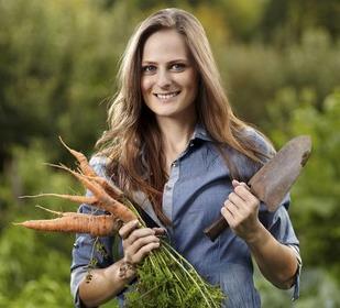 Conceito Buscando mostrar o cenário agro do lado feminino, o Canal Rural tem o intuito de gerar visibilidade e presença na programação, com finalidade de expor o que estas mulheres do meio agro