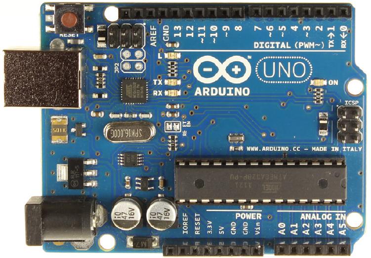 2. Hardware externo. Inclui a carcaça, circuitos feitos à mão, e hardware construído por terceiros, tais como display, rodas, motores, dentre outros; 3. Arduino IDE.