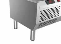 RHP40 FHP40 RH3P40 FH3P40 RH4P40 Função Refrigerador Freezer Refrigerador Freezer Refrigerador Portas 3 4 400 x 700 x 900 900 x 700 x 900 400 x 700 x 900 Gastronorm / 65 0 5 0 Temperatura de trabalho