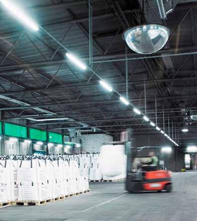 \\ Indústria área de produção O Philips MASTER LEDtube integra uma fonte de luz LED num formato fluorescente tradicional.