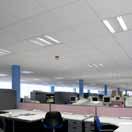 Graças à utilização de tecnologia LED integrada, as luminárias CoreLine têm menos custos de manutenção e um consumo de energia reduzido.