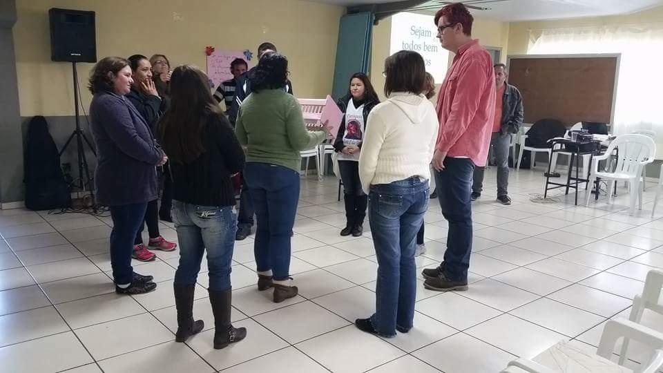 A responsabilidade da família é essencial para o desenvolvimento de uma criança, são os pais quem ensinam os primeiros passos e guiam seus filhos a um bom caminho.