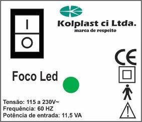 O acionamento do FOCO LED se faz através da CHAVE LIGA/DESLIGA da fonte de alimentação do FOCO LED e através também do acionamento da tecla LED do PEDAL DE COMANDO ou do CONTROLE MANUAL, ver item 3.