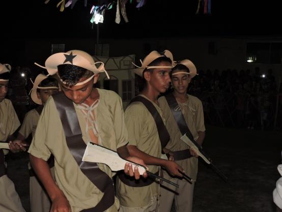 E o bispo da diocese, que de bobo não tem