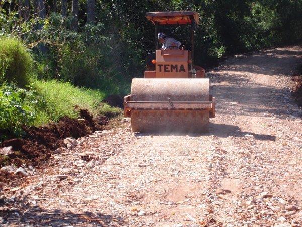 A utilização dos resíduos sólidos reciclados como agregados em camadas de bases e sub-bases de pavimentações asfálticas