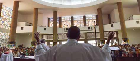 Jornal São Judas Foco Igreja 3 Foto: Priscila Thomé Nuzzi Nosso Bispo A PARÓQUIA EM ESTADO PERMANENTE DE MISSÃO! Outubro é um mês temático: é o mês das Missões.