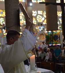 Certamente aos que não conhecem a Cristo, aos afastados da Igreja, aos que estão longe, mas também aos que estão próximos de nós.