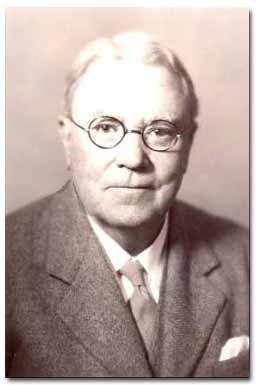Homeostase Walter Bradford Cannon (1871-1945) A constância do meio interno requer mecanismos que mantenham essa constância.
