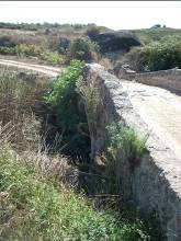 Património Tipologia Pontão Cronologia Medieval (?) Arqueológico Conservação Mediano Pontão sobre a Ribeira de Santo António. Tem 3 arcos um maior, ladeado por 2 mais pequenos.