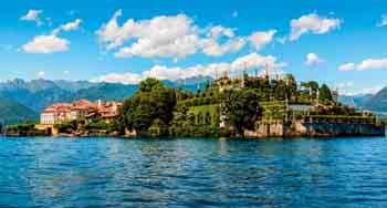 Resto do dia livre para apreciar a maravilhosa e relaxante paisagem que existe no Lago Maggiore. Jantar e acomodação. SEXTA-FEIRA: LAGO MAGGIORE (ILHAS BORROMEU) Café da manhã.