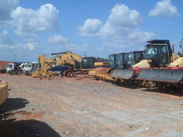 Fotos 43 e 44: Pátio de Equipamentos Desmobilizados.