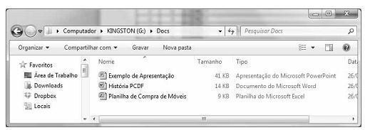 6 - ( Prova: CESPE - 2013 - PC-DF - Agente de Polícia / Noções de Informática ) A figura acima, que ilustra uma janela do Windows 7, mostra o conteúdo da pasta denominada Docs.