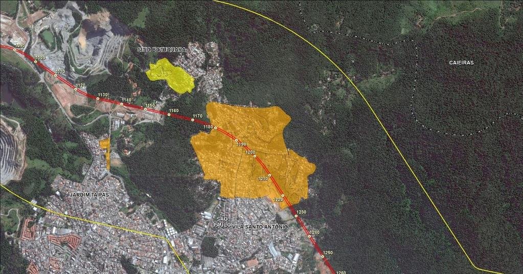 EM SÃO PAULO Região de Parada de Taipas: adensamento da ocupação urbana com várias intervenções pontuais (cortes e aterros) para a construção de moradias, principalmente autoconstrução, a