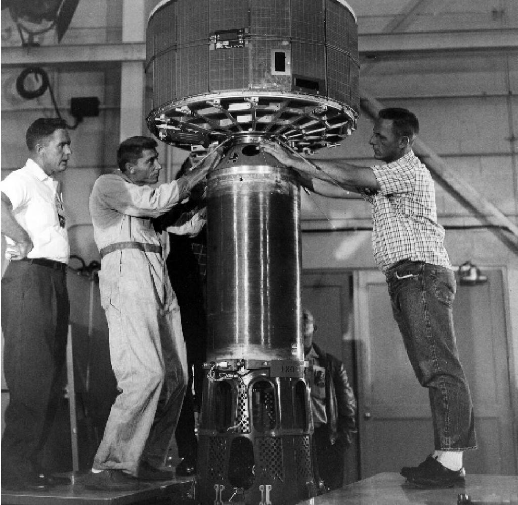 1960 NASA colocou em órbita o primeiro satélite da série