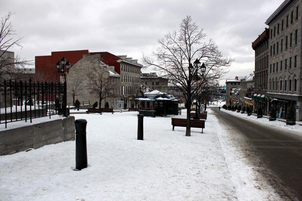 direita, representa o inverno em Montreal, no Canadá.