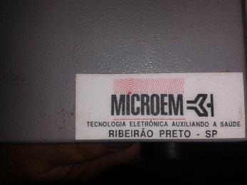 BP-400 plus, nº 031Q1024 85 1 Cama de cirurgia Bark Fab 86 1 Foco cirúrgico 87 1 Balança Filizola 88 1