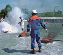 Treinamento Municipal de 2009 para Prevenção de Desastres (Patrocinador: Município de Komaki) Participem dos treinamentos para prevenção de desastres!