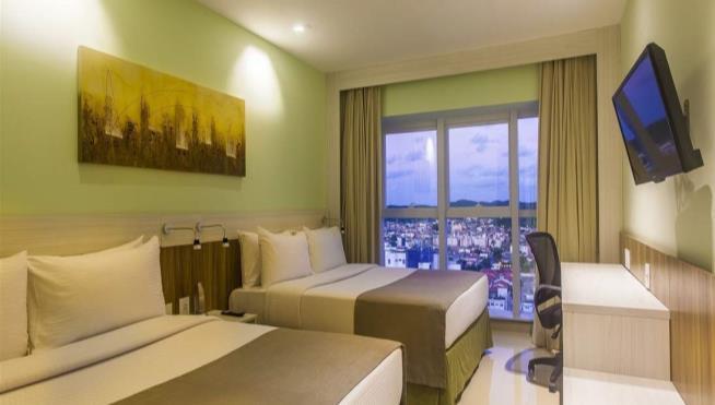 Holiday Inn Natal Categoria: 4 estrelas Tipo de quarto: STANDARD R$ 3.390,000 R$ 2.268,00 R$ 1.894,00 R$ 1.