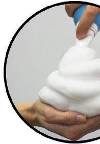 Por isso, criamos uma estrutura em espuma, para proporcionar uma experiência única, inovadora e repleta de benefícios. Shampoo Condicionador SIMPLES E RÁPIDO!