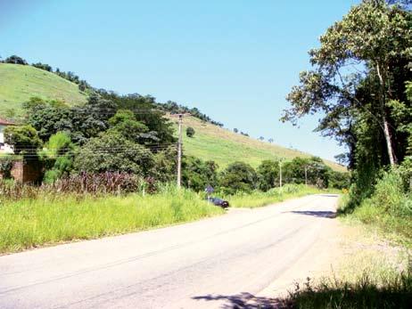 sustenta o platô fronteiro à residência.