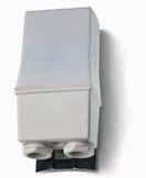 Relés fotoelétricos, programadores horários, minuterias multifunção e dimmers Série 10 - Relé Fotoelétrico para montagem em poste ou parede Sensibilidade ajustável de 1 a 80 lux 1 ou 2 NA Patente