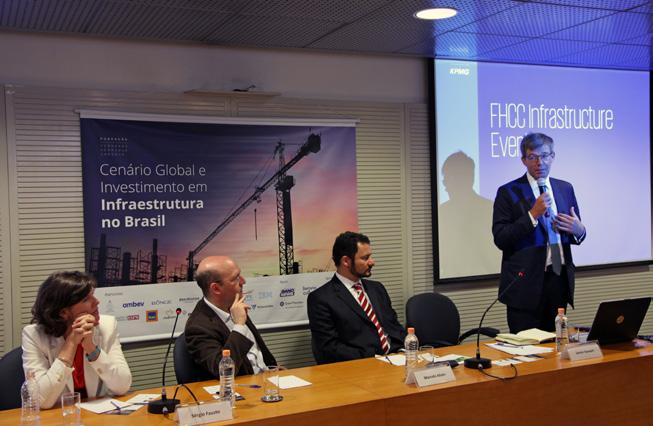 Relatório de Atividades Seminário CENÁRIO GLOBAL E INVESTIMENTO EM INFRAESTRUTURA NO BRASIL Data: 28 de outubro Palestrantes: James Stewart, diretor global da Área de Infraestrutura da KPMG, membro