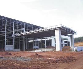 Ela está sendo construída numa área de 20 hectares próxima à RS-240, rodovia que liga o Vale do Sinos à Serra Gaúcha.